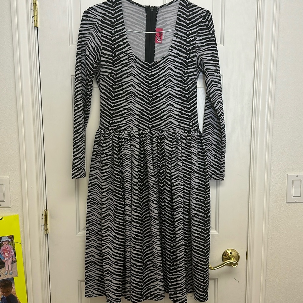 Vixen by michelline Pitt dress in zebra good condition but missing belt.
